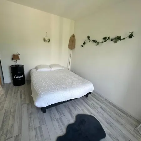 Appartement T3 Marseillette Exterior photo